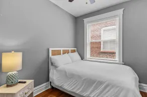 Spacious 2 BR Balcony Hideaway - Image 5