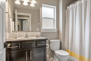 Modern Luxury Base Camp with 3 King Beds 1 Mile to Downtown Bend, 5-Star Reviews - Image 5