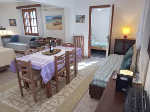 Spacious Sea-View Home with Large Terrace in Quiet Area - Image 4