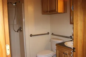 Lamar Cabin. Family & Pet Friendly! A short walk to the fabulous Greer Lakes! - Image 5