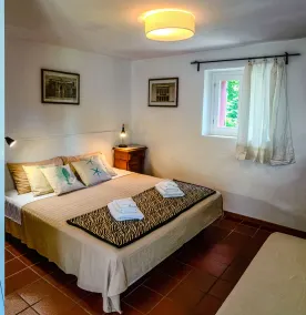 Grande maison de campagne avec piscine et court de tennis privés, 12 hectares - Image 3