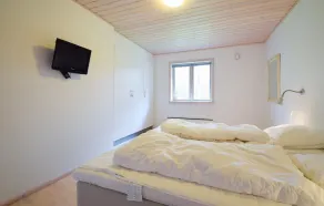 Pet Friendly Home In Fårvang With Swimming Pool - Image 4