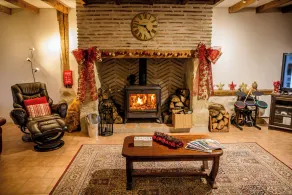 Ideal for large families & groups, private, countryside & lots of activities - Image 3