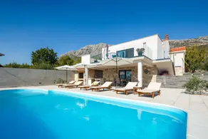 Villa Petra Divine with Heated Pool - Image 4