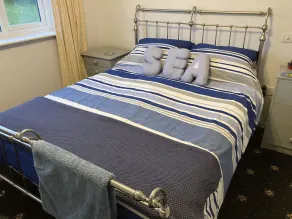 4 Bed Beach Bungalow with Dog-friendly Garden & Hot Tub on South Beach, Heacham - Image 5