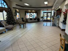 Quality Inn - Image 4