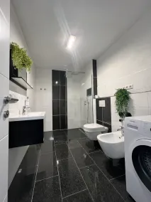 Modern, bright vacation apartment with a view of the wide landscape; parking space available - Image 3
