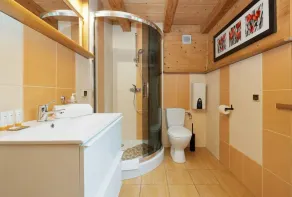 Family Suite with Garden | 3 Bedrooms and Terrace - Image 4