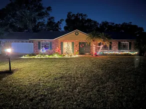Lake Valrico's Camelot Court with HEATED POOL & access to private lake - Image 5