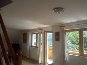 Immaculate 2-Bed Apartment in Rateče Planica - Image 2
