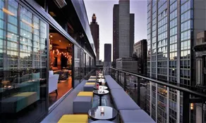 NYC Escape! Near to Iconic NYC Attractions! Swimming Pool & Rooftop Bar + Lounge - Image 5
