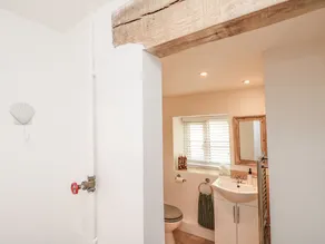 Honeysuckle Cottage - Image 3