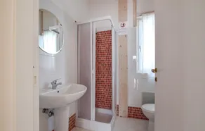 2 Bedroom Stunning Home In Torrenova - Image 2