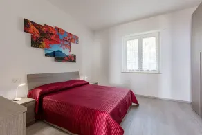 Nyligen renoverad lägenhet, modern och elegant, med sjöutsikt! - Image 4