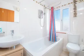 Sandy Toes, Holiday Home Broad Haven, Sleeps 4, 2 bedrooms,  bathrooms - Image 2