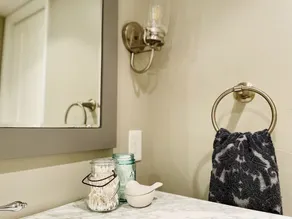 Beautifully Remodeled Master Suite with private entrance - Image 5