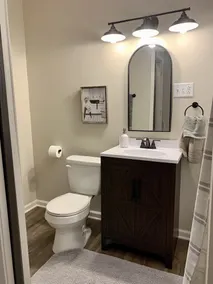 Newly Renovated and Ideally Located Near Campus and Downtown. High speed Wifi - Image 3