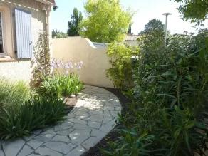Charming villa with pool in a quiet, leafy setting, 20 min. from Aix-en-Provence - Image 4