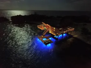 All INCLUSIVE BELIZE PRIVATE ISLAND RENTAL WITH OVER WATER BUNGALOW AND CHEF - Image 4