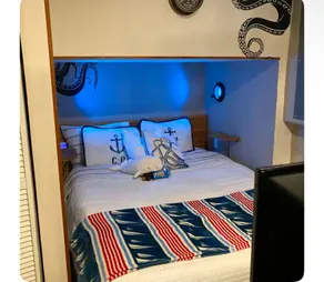 Nautical Theme, Clean, Romantic, Fire Pit, 420 & small pet friendly,near dining  - Image 5