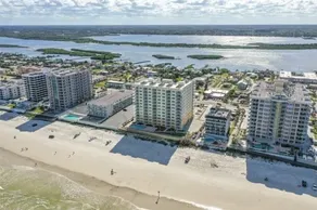 Beachfront Condo with Spacious Balcony - Image 4