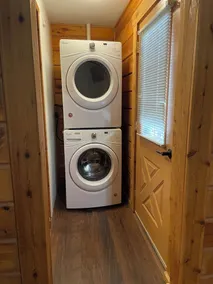Family Fun 3 Bedroom Cabin - Image 2