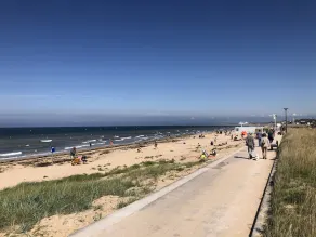 Sword Beach Cottage - direct access to the sea down the path - Image 5