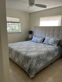 2 homes side by side with connecting fence.  2 pools, hot tub, 5 bedrooms 4 bath - Image 4