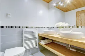 Smukt renoveret penthouse-lejlighed - Image 4