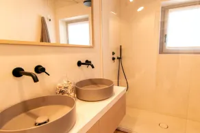 The Red Mullet House - Image 3
