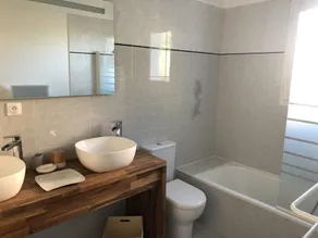 MAISON MAGNIFIQUE VUE MER SUR DOMAINE D'ALZONE RIVE SUD, 4 chambres, 3sdb, 4 Wc - Image 2