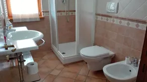 Villa con giardino vicino il lago di Bracciano, a 30 km da Roma - Image 3