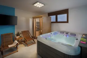 Malibu Eclipse - Luxury villa with pool & spa - Image 2