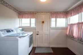 Sugar Cottage - Image 2