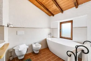 Family Friendly Rosa House Amazing View - Happy Rentals - Image 3