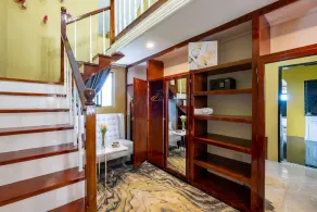 An Ultra-Luxurious Resort Style Ocean View Villa. Optional Yacht, Fully Staffed! - Image 2