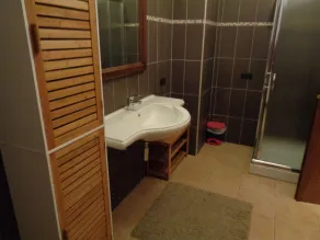 TITTY'S HUS, OASIS AF FRED I GRØNNEN AF MARSIGSKE HILLER. - Image 4