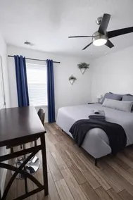 Rustic Farmhouse Home by Magnolia, TCU & Downtown FW - Image 4