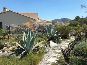 Villa con piscina privata a Corbieres - Image 2