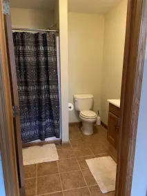 The Lodge - Cozy farm stay with hot tub & breathtaking views 10 min to FL & WBS - Image 4