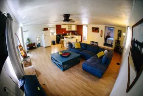 Cozy creative getaway  guesthouse - Image 4