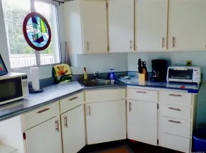 LANIKAI SUITE - Spacious 1-BR 1-BA; located 3 houses from famous LANIKAI Beach - Image 5