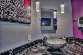 Newly renovated entire home in the Rocky Mountains - Image 3