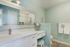 2 B, Three Bedroom Townhome - Image 5