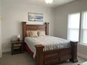 Cozy Lake View Condo - Image 5