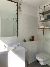 Small, pretty apartment on a finca, just 4 km from San Sebastián - Image 2