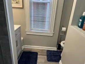 Newly renovated 5bed/3bath townhouse in Station North arts district - Image 3