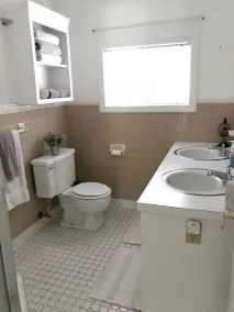 SEE LEBEN AM BESTEN. Gemütliches Ferienhaus mit weitem Blick auf das Wasser und die Berge. - Image 2