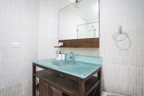 hop to the ocean♥ luxury beach front wifi/pool/kids playground/gym - Image 4