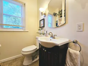🏡Cozy Escape, Firepit 🔥Games & Trail 2BR Family Stay – 15% Off Midweek! - Image 2